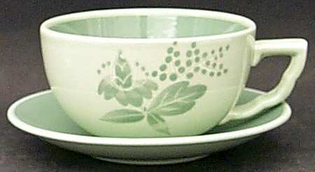 Nils Green Flat Cup & Saucer Set