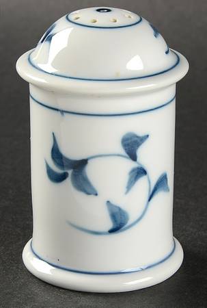 Noblesse Pepper Shaker