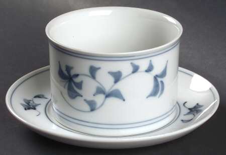 Noblesse Open Sauce Boat & Underplate