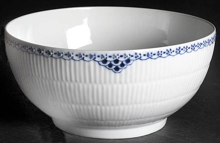 Princess Blue 9" Salad Serving Bowl