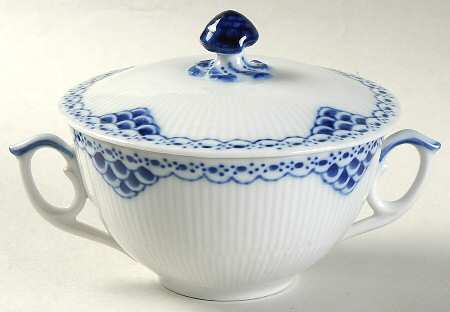 Princess Blue Cream Soup Bowl & Lid Set