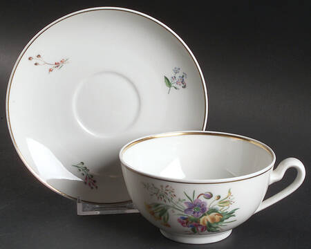 Primavera Flat Cup & Saucer Set