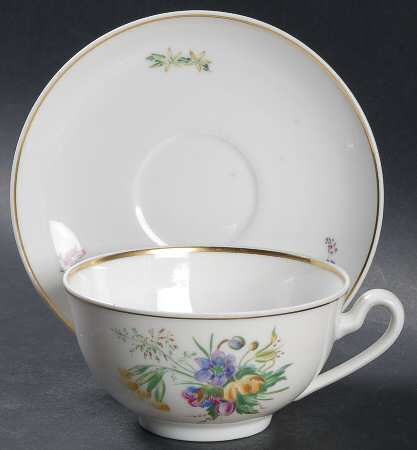 Primavera Flat Cup & Saucer Set
