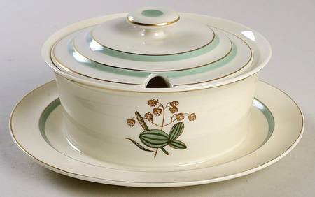 Quaking Grass Gravy Boat w/Attached Underplate & Lid