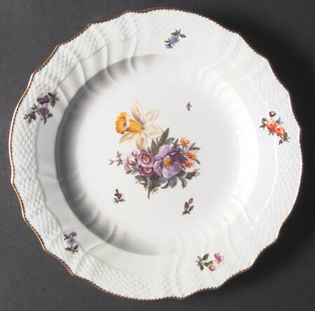 Saxon Flower (1221) by Royal Copenhagen