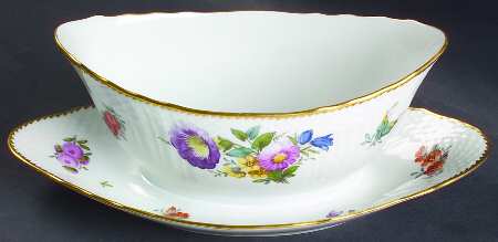 Saxon Flower (1221) Gravy Boat with Attached Underplate