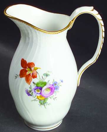 Saxon Flower (1221) 24 Oz Jug