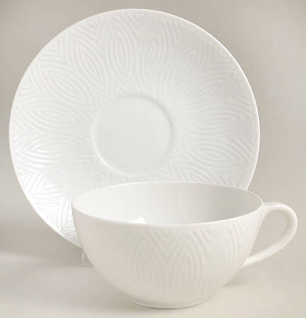 Salto Flat Cup & Saucer Set