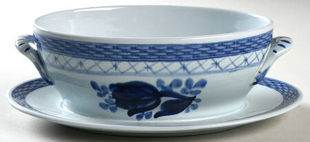Tranquebar Blue (Rim, Wide Lattice Band) Sauce Boat with Attached Underplate No Lid