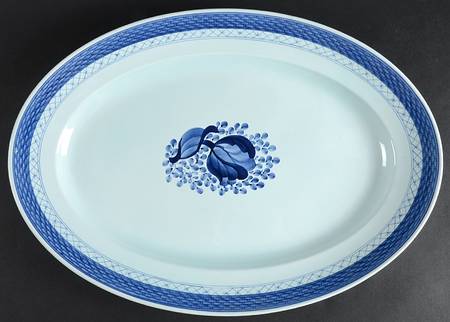 Tranquebar Blue (Rim, Wide Lattice Band) 20" Oval Serving Platter