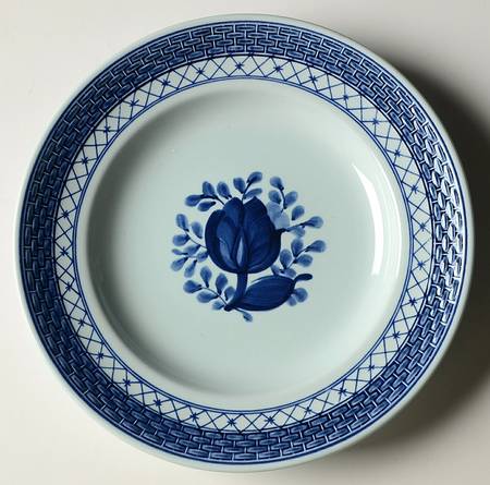 Tranquebar Blue (Rim, Wide Lattice Band) Bread & Butter Plate