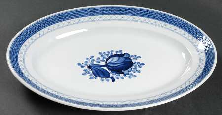 Tranquebar Blue (Rim, Wide Lattice Band) 12" Oval Serving Platter