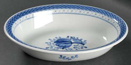 Tranquebar Blue (Rim, Wide Lattice Band) 9" Oval Vegetable Bowl