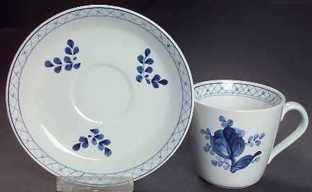 Tranquebar Blue (Rim, Narrow Lattice Band) Flat Cup & Saucer Set