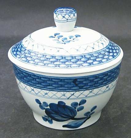 Tranquebar Blue (Rim, Wide Lattice Band) Sugar Bowl & Lid
