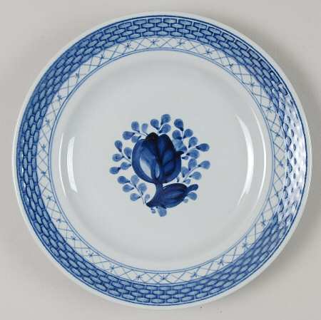 Tranquebar Blue (Rim, Wide Lattice Band) Bread & Butter Plate