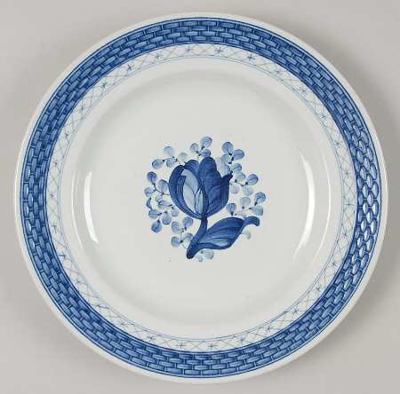 Tranquebar Blue (Rim, Wide Lattice Band) Salad Plate