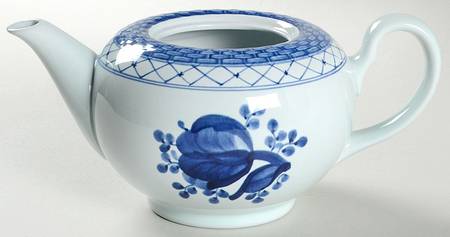 Tranquebar Blue (Rim, Wide Lattice Band) Mini Teapot No Lid