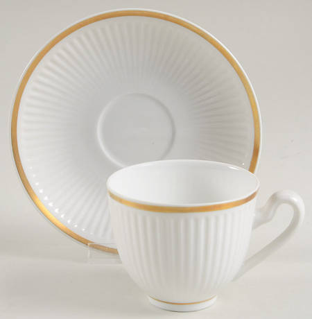 Tunna (Ribbed) Footed Cup & Saucer Set