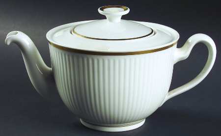 Tunna (Ribbed) Teapot & Lid