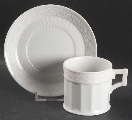 White Fan Flat Cup & Saucer Set
