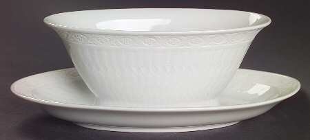 White Fan Gravy Boat with Attached Underplate