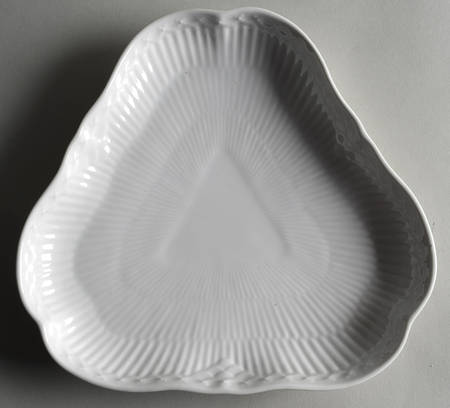 White Half Lace Triangular Cake Plate