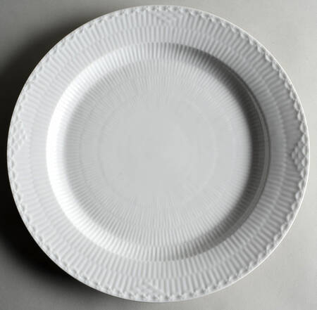 White Half Lace 13" Chop Plate (Round Platter)