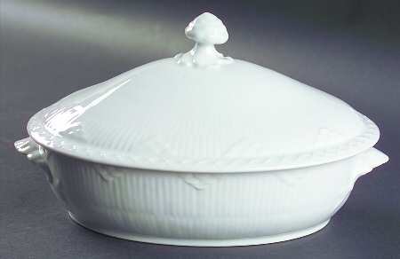 White Half Lace Oval Covered Vegetable