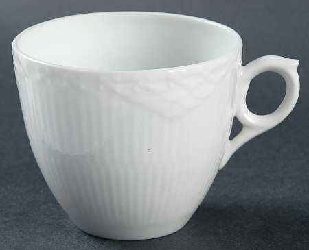 White Half Lace Flat Cup