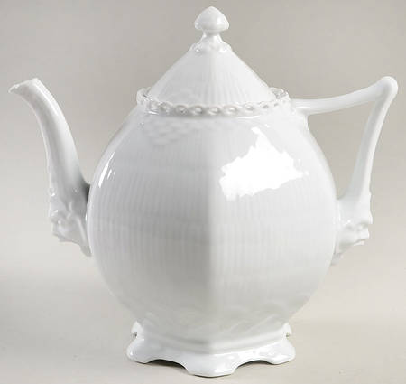 White Full Lace Teapot & Lid