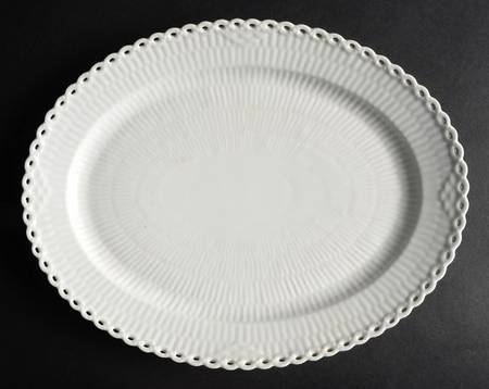 White Full Lace 11" Oval Serving Platter