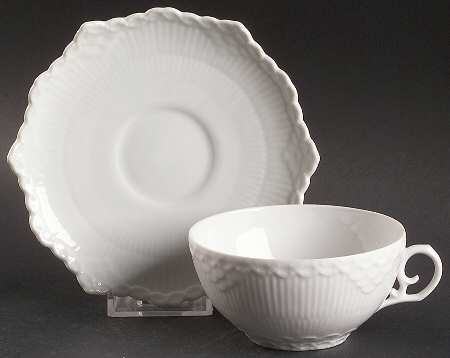 White Full Lace Flat Cup & Saucer Set