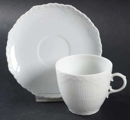 White Full Lace Flat Cup & Saucer Set