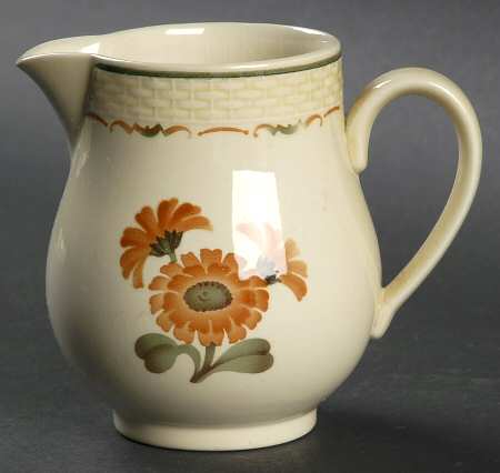 Zinnia Creamer