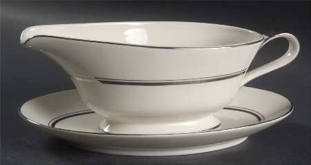 Brighton Gravy Boat & Underplate