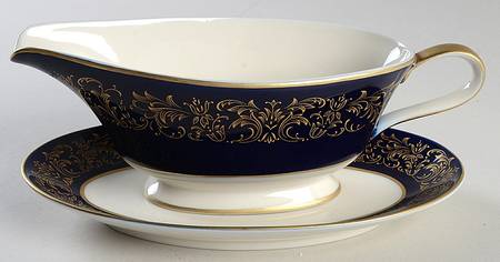 Calais Gravy Boat & Underplate