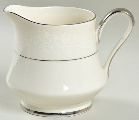 Camelot Creamer