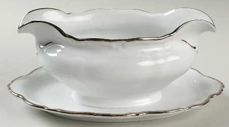 Elegance (Platinum) Gravy Boat with Attached Underplate