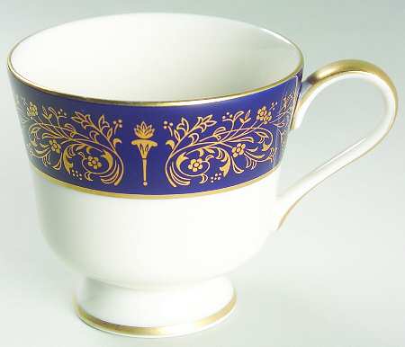 Regal Footed Cup
