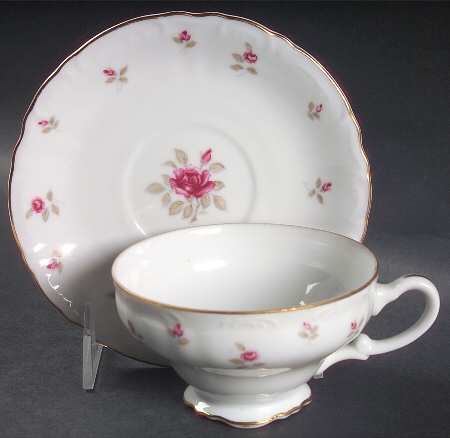 Du Barry Footed Cup & Saucer Set