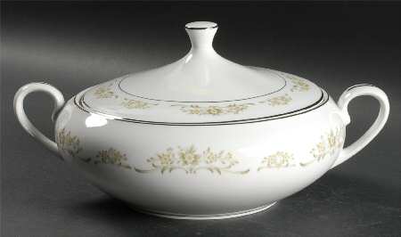 Sharon Round Covered Vegetable
