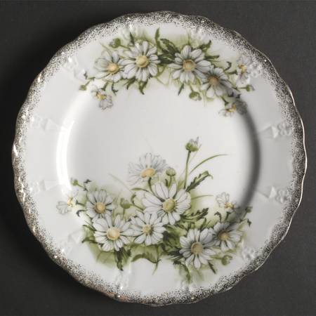 Daisy Bouquet by Royal Crown (Japan)