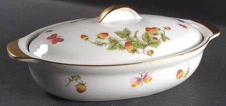 Spring Time 1.25 Quart Oval Covered Casserole