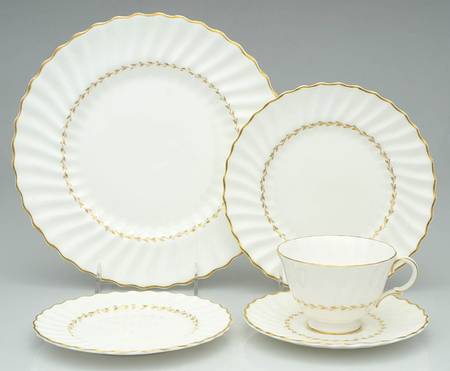 Adrian 40 Piece Estate Set