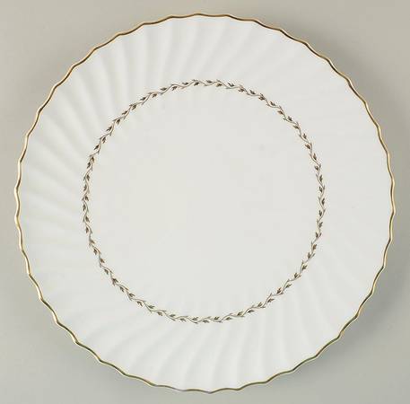 Adrian 11" Diameter Pedestal Cake Stand