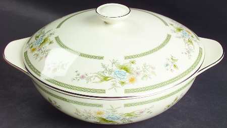 Adrienne Round Covered Vegetable