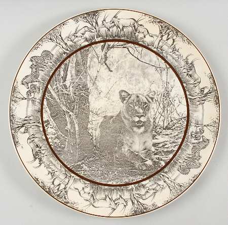 African Series Dark Brown Black 13" Chop Plate (Round Platter)