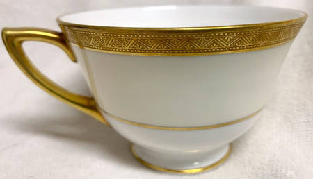 The Agincourt Footed Cup