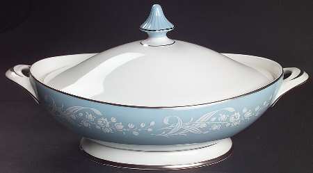 Alexandria Oval Covered Vegetable